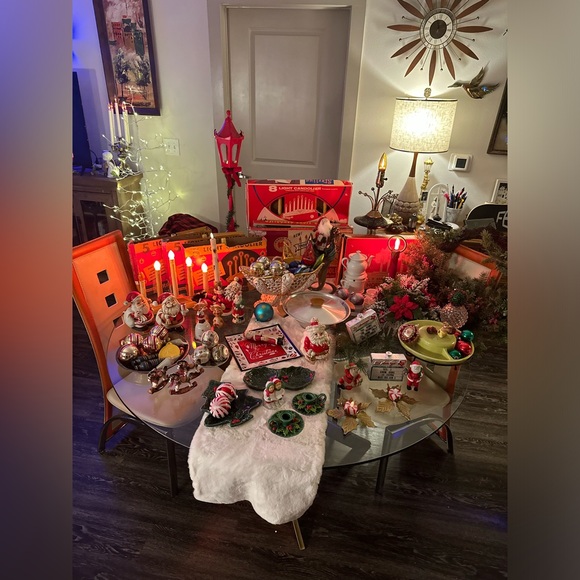 Listing For Posh Xmas Show! - Picture 1 of 1